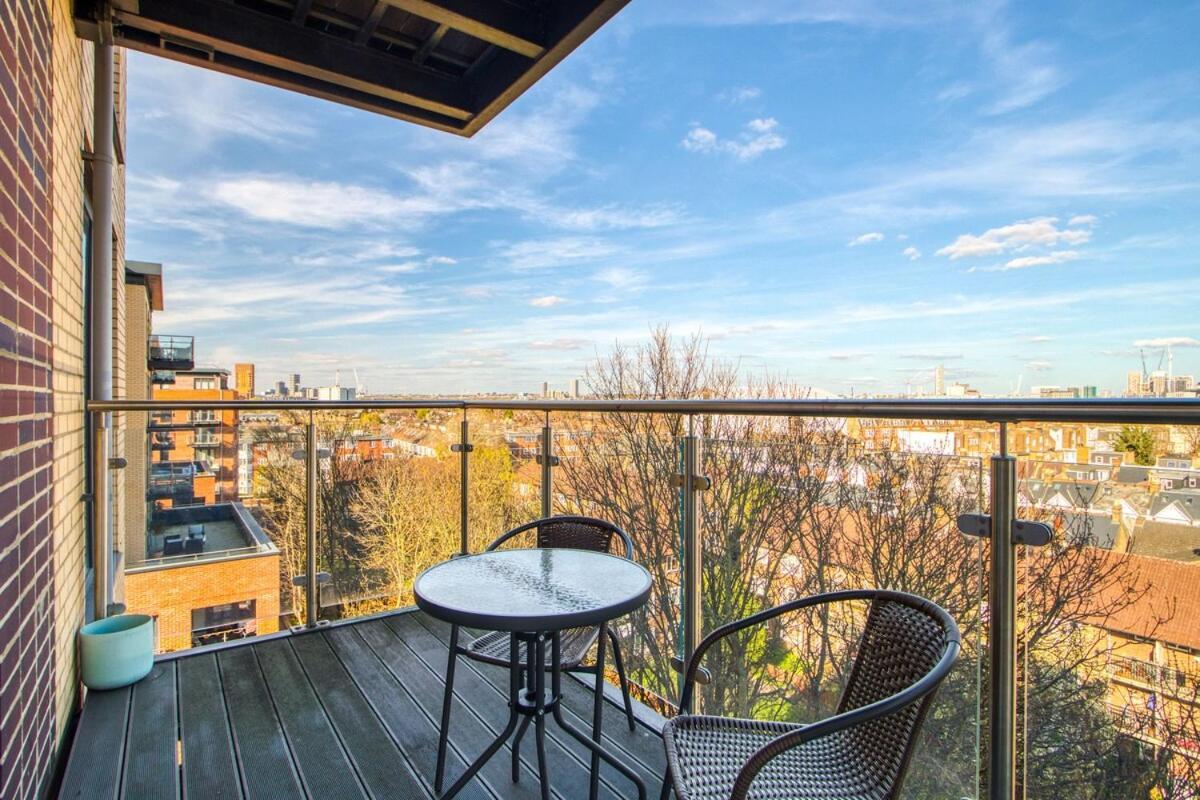 Modern Charming 2 Bed Flat With Amazing Views